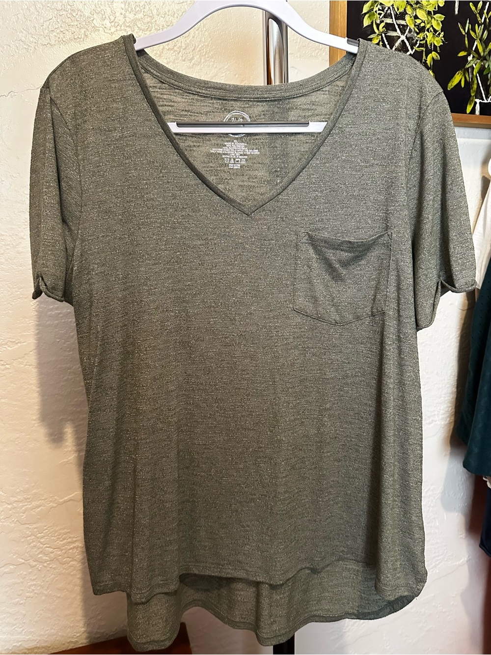 V-Neck Pocket Tee - Olive Green
